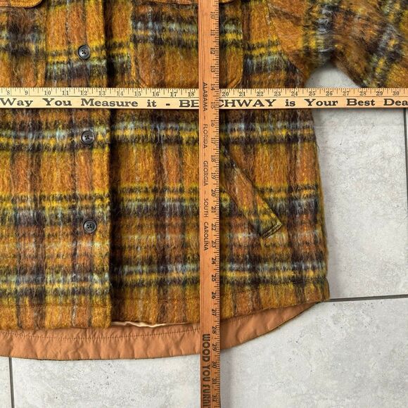 Urban Outfitters Harlow Fuzzy Plaid Oversize Button up Jacket Size M Shacket - Picture 8 of 8